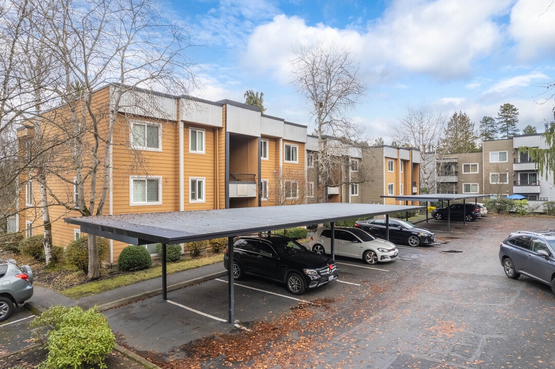 Mira in Kirkland, WA - Building Photo