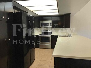 4423 E Pinto Ct in Phoenix, AZ - Foto de edificio - Building Photo