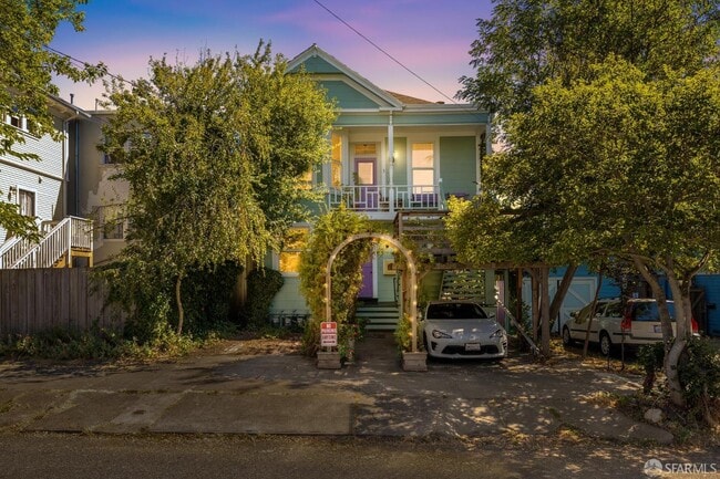 1742 Blake St in Berkeley, CA - Foto de edificio - Building Photo