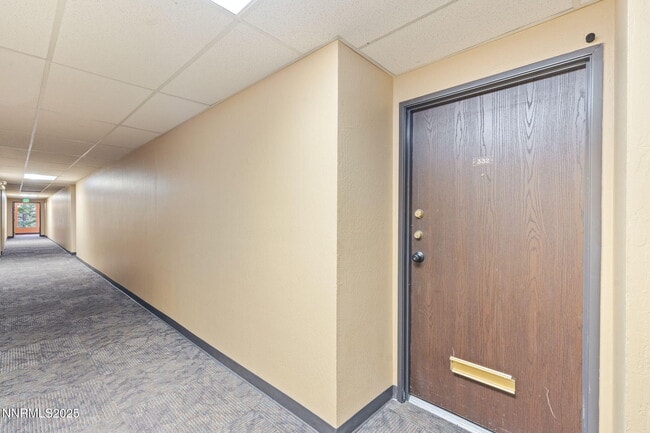 property at 2955 Lakeside Dr