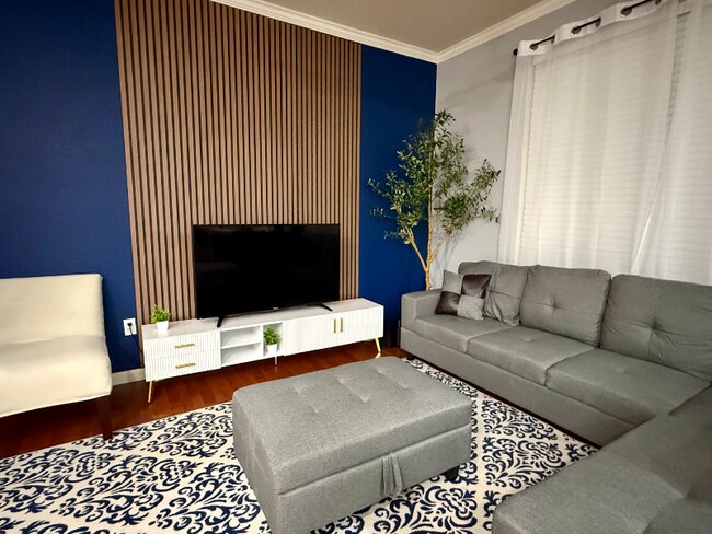 860 N Orange Ave in Orlando, FL - Building Photo - Building Photo