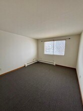 5333 Broadway in Lancaster, NY - Foto de edificio - Building Photo