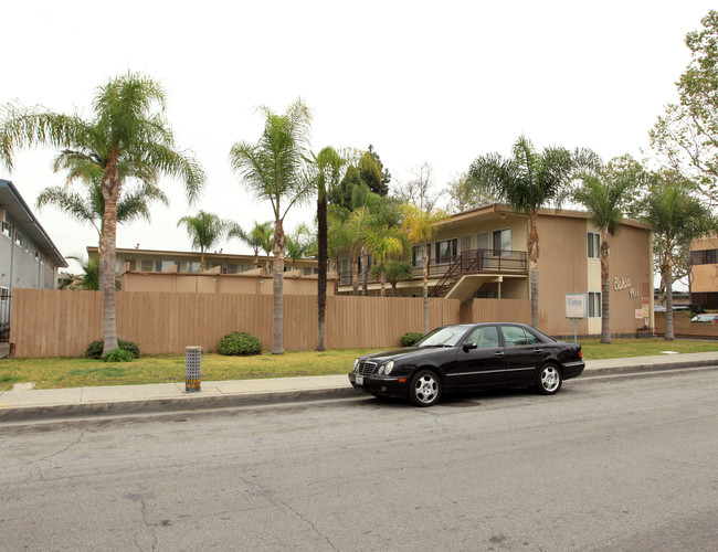 Bahia in Bellflower, CA - Building Photo - Building Photo