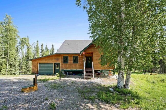 3031 Little Dome Ct in Fairbanks, AK - Building Photo - Building Photo