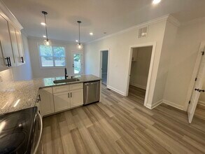 208 W Sycamore St in Zebulon, NC - Building Photo - Building Photo