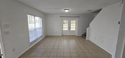 641 Kensington Lake Cir in Brandon, FL - Building Photo - Building Photo