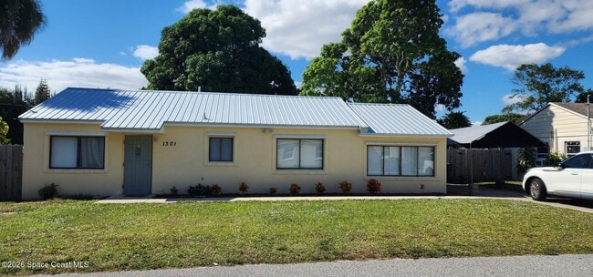 property at 1301 Lynne Dr