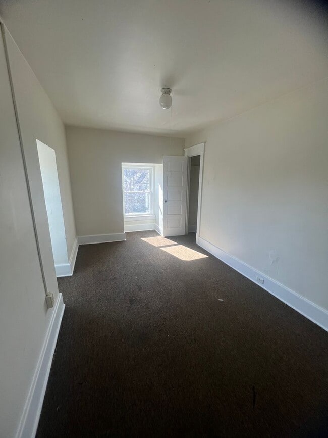 property at 1054 E 10th St