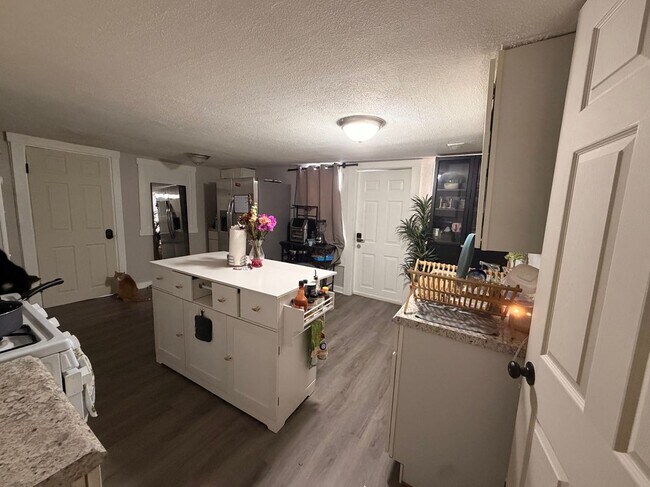 366 Quinnipiac Ave in New Haven, CT - Foto de edificio - Building Photo