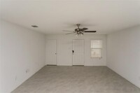 3157 Crestone Dr in Crandall, TX - Building Photo - Building Photo