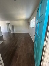 1305 Garfield Ave in Pasadena, CA - Foto de edificio - Building Photo