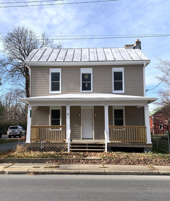 property at 108 S Fayette St