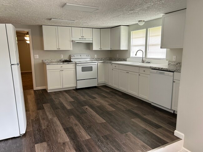210 Westbrook Rd in Ringgold, GA - Building Photo - Building Photo