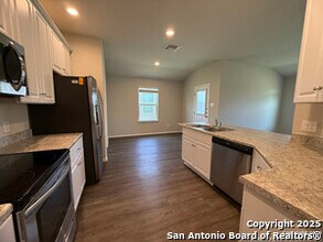 230 Mossberg Wy in New Braunfels, TX - Building Photo - Building Photo