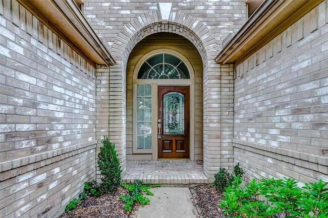 property at 7039 Clustering Oak Ct