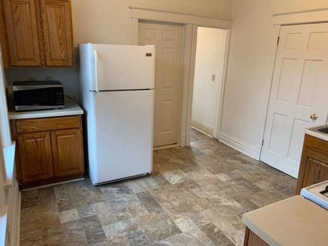 property at 2308 W 4th St
