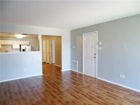 4344 Forest Point Dr in Garland, TX - Building Photo