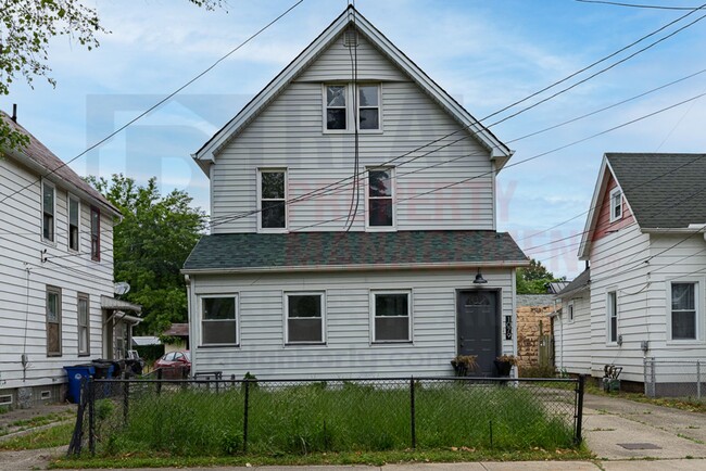 property at 1079 E 68th St