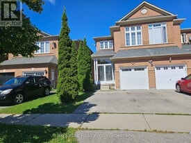 926 Ledbury Crescent in Mississauga, ON - Building Photo