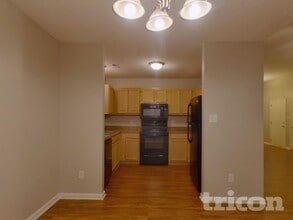 8523 Lockerbie Ln in Charlotte, NC - Building Photo - Building Photo