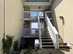 220 Turf View Dr in Solana Beach, CA - Building Photo - Building Photo