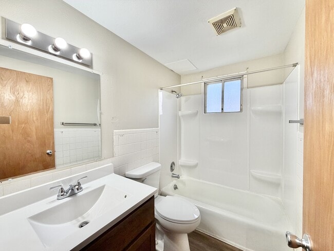 2505 Calypso Rd in Madison, WI - Building Photo - Building Photo