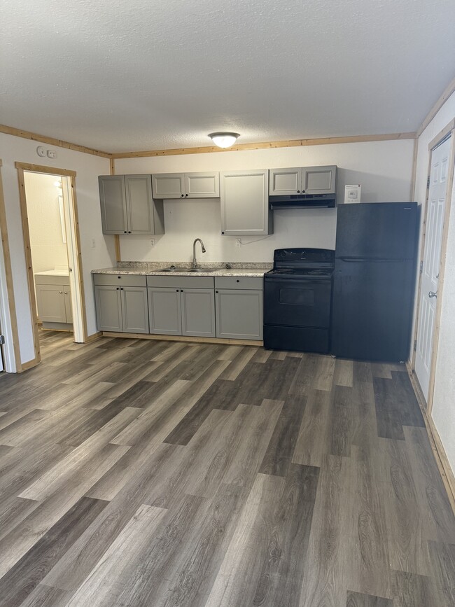 property at 2881 Elvira Ave