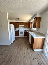 4823 Darwin Pl in Klamath Falls, OR - Building Photo - Building Photo