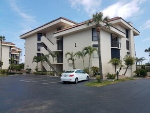 4100 N Hwy A1A in Fort Pierce, FL - Building Photo - Building Photo