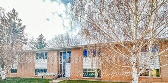 1158 N 17th St in Laramie, WY - Building Photo