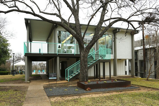 Timbercreek Apartments in Austin, TX - Building Photo - Building Photo