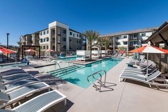 Santé in Henderson, NV - Foto de edificio - Building Photo