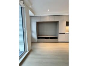 125 Albert St in Port Moody, BC - Building Photo - Building Photo