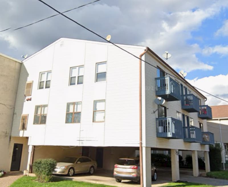 591 Valley Rd in West Orange, NJ - Building Photo