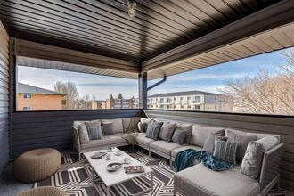 Ashford Manor in Saskatoon, SK - Building Photo - Building Photo