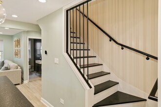 635 E Prairie Ave in Lombard, IL - Building Photo - Building Photo