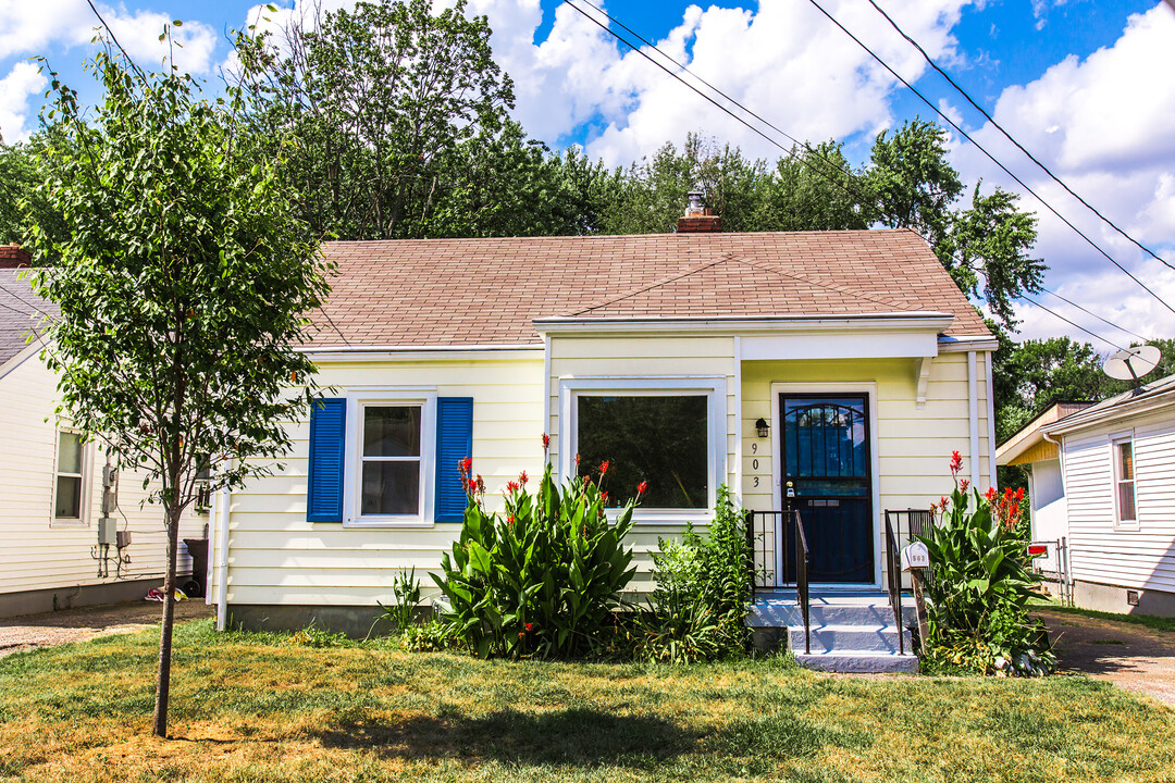 903 Livingston Ave in Louisville, KY - Building Photo