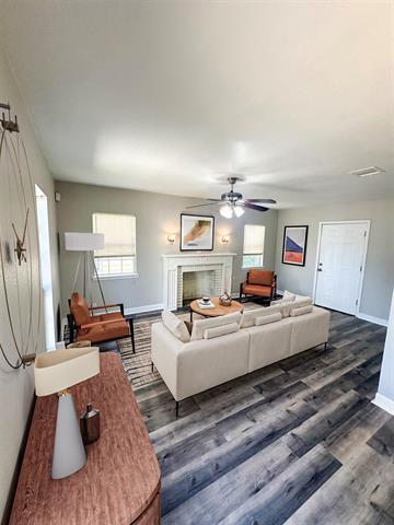 227 S Hampton Rd in Dallas, TX - Building Photo