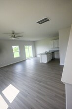 1031 Peaceful Fawn Dr in Elgin, SC - Building Photo - Building Photo