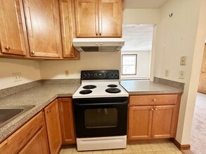 15 Mayo Dr in Holden, MA - Building Photo - Building Photo