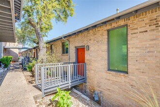 1100 Azie Morton Rd in Austin, TX - Building Photo - Building Photo