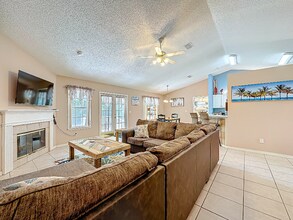 2043 Eclipse Dr in Middleburg, FL - Building Photo - Building Photo