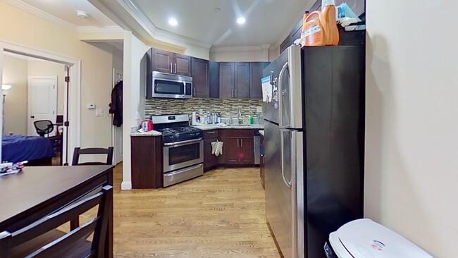 property at 2975 Washington St