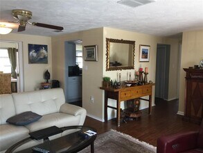 5701 Elena Dr in Holiday, FL - Building Photo - Building Photo