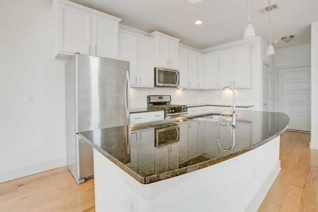 5915 Swayden Ln in Austin, TX - Building Photo - Building Photo