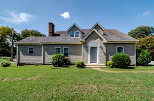 401 Kingwood Dr in Murfreesboro, TN - Building Photo