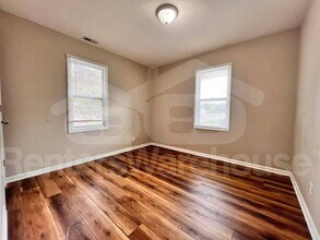 612 E Edison Ave in Des Moines, IA - Building Photo - Building Photo