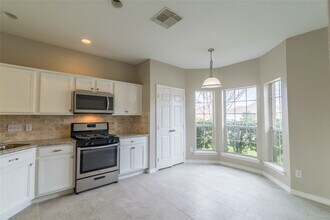 2209 Highland Crossing Dr in Conroe, TX - Building Photo - Building Photo