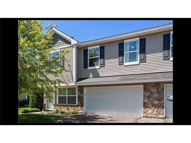 15591 60th Ave N in Plymouth, MN - Building Photo - Building Photo