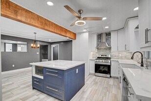 443 National St in Henderson, NV - Building Photo